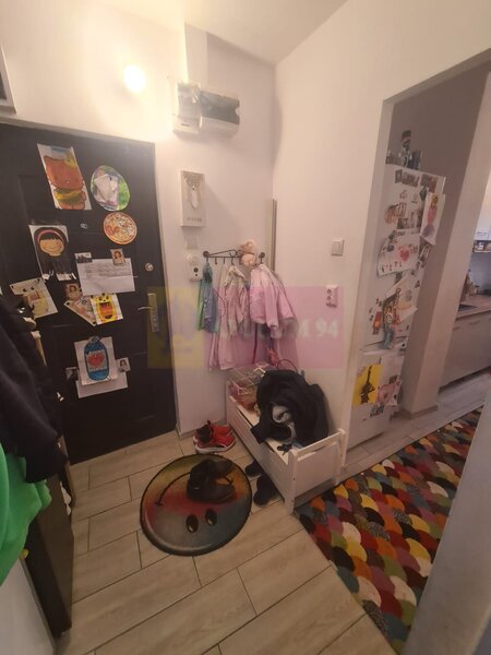 Apartament cu 3 camere de vanzare in Campina - Zona Cuza